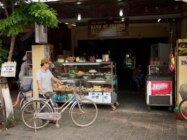 Bí mật đằng sau chiếc bánh mì ngon nhất Việt Nam